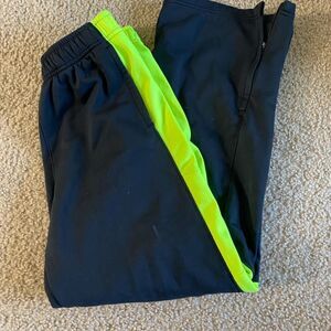 Boys Black Nike Therma-Fit Sweatpants